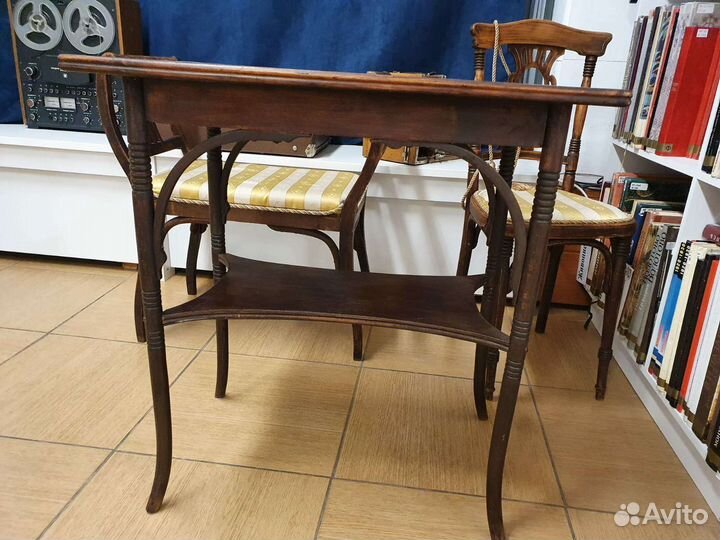 Столик старинный Тонет /столик кофейный Тонет