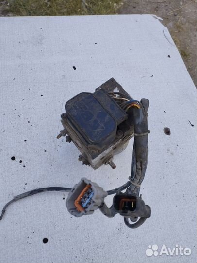 Блок ABS Nissаn Рrimеra Ниcсaн Пpимepа P11