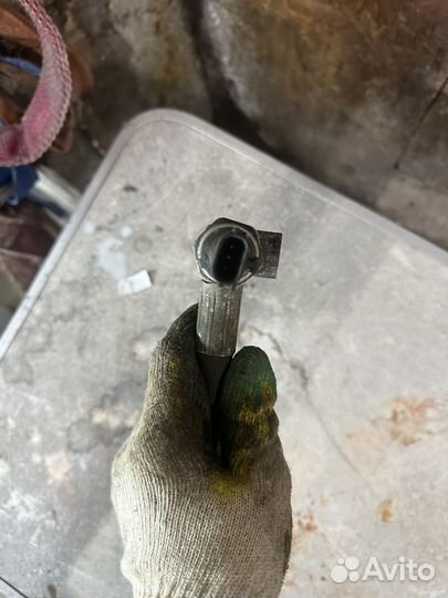 Nissan almera N16 Шланг гидроусилителя