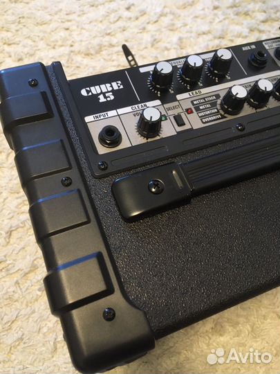Гитарный комбоусилитель Roland cube 15 Новый