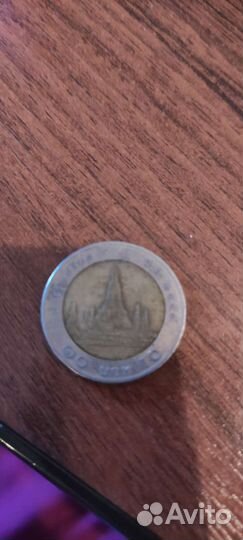 Монета 10 бат