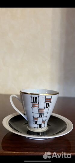Чашка с блюдцнм костяной фарфор из ГДР