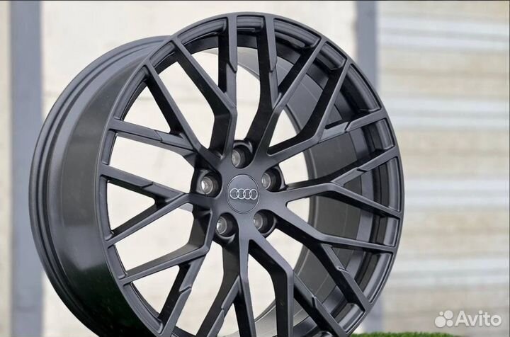 Новый комплект дисков R20 audi