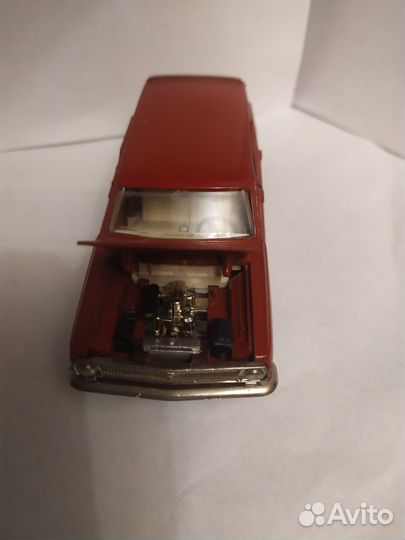 Модель СССР 1:43 Волга газ-24-02 красный