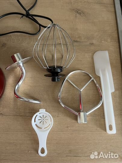 Планетарный миксер Kitfort 1308-1