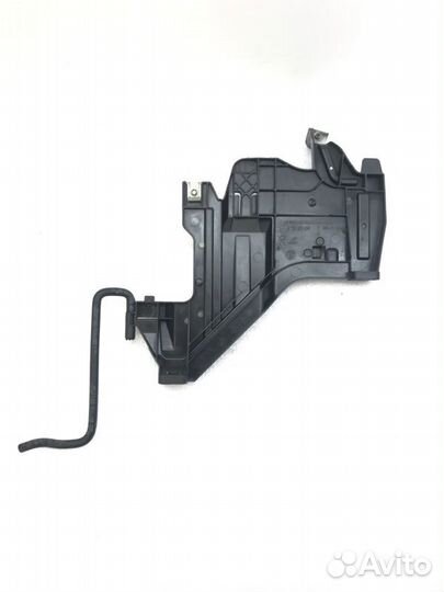 Кронштейн фары правый Audi A4 B8 2008