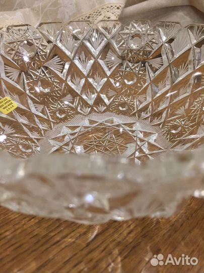 Большая хрустальная ваза