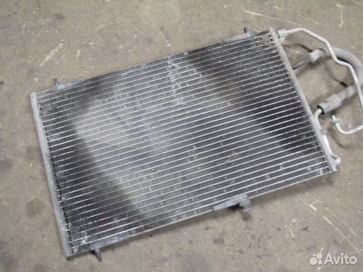 Радиатор кондиционера Пежо 206 1998-2009 г. в
