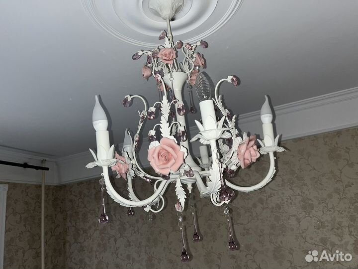 Люстра фарфоровая
