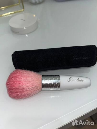Кисть Guerlain