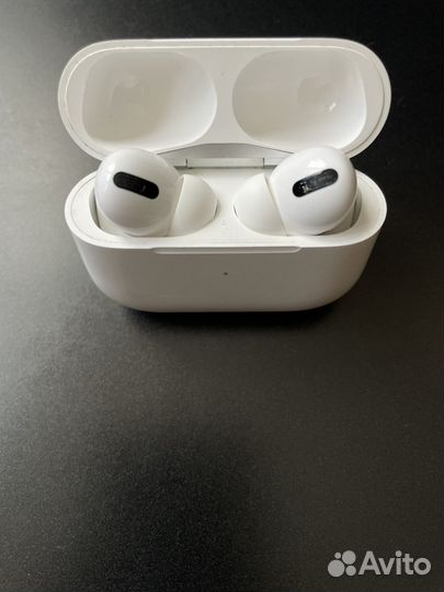 Беспроводные наушники Apple airpods pro