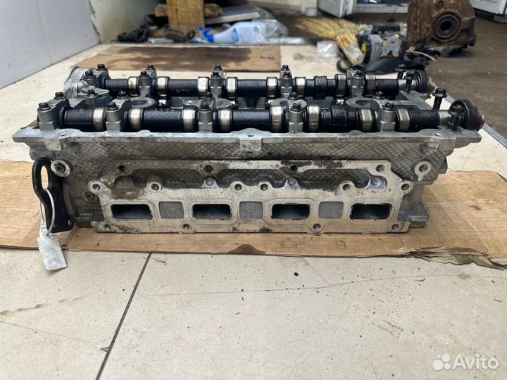 Головка блока цилиндров Dodge Stratus седан EDZ