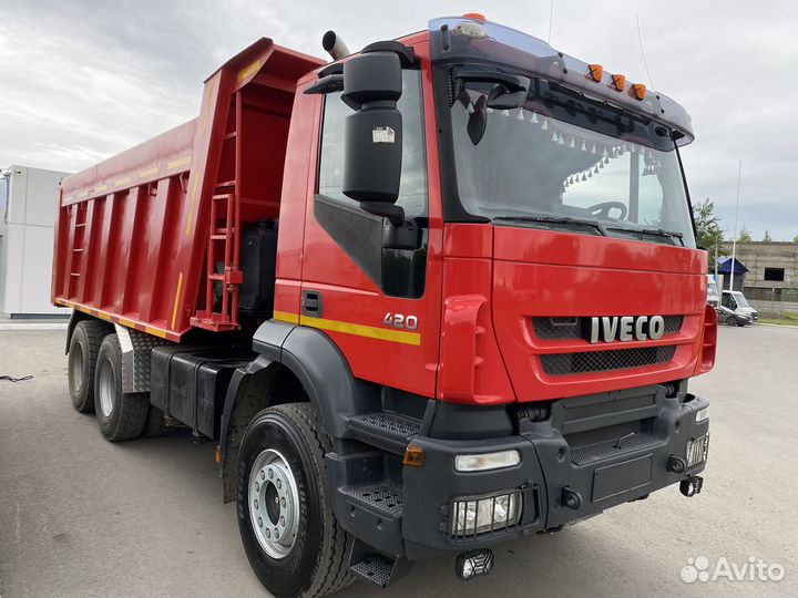 IVECO Trakker 420, 2011