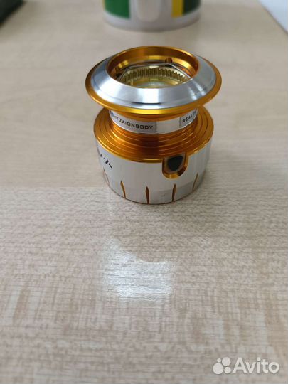 Шпуля Daiwa Theory 2000