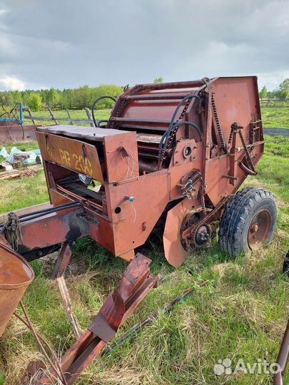 Пресс-подборщик Рязанский комбайновый завод ПР-200, 1982