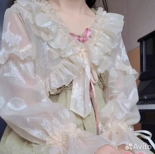 Накидка с рюшами