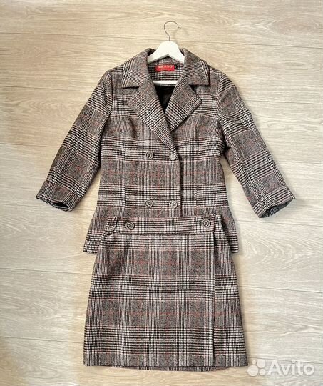 Костюм женский 44