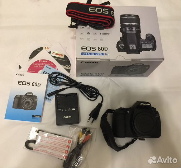 Canon EOS 60D Body + Объектив + Вспышка + Мелоч