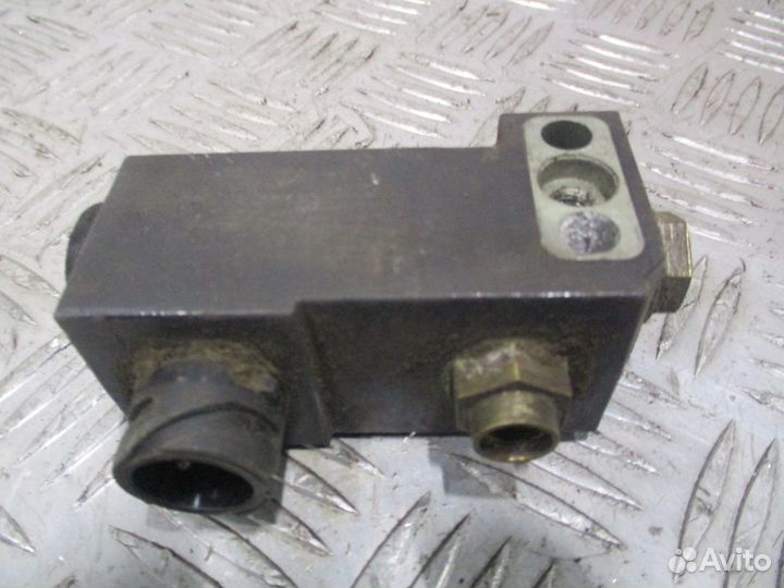 Электромагнитный клапан MAN 81521606142