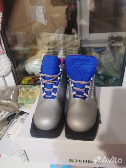 Лыжные ботинки классические