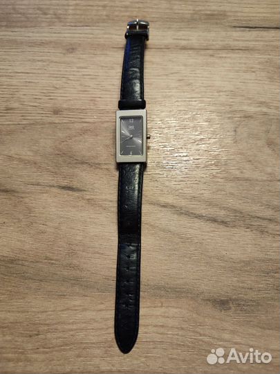 Часы наручные женские Q&Q