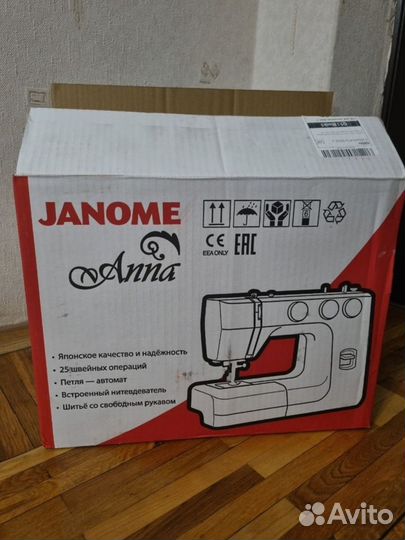 Новая швейная машина Janome Anna
