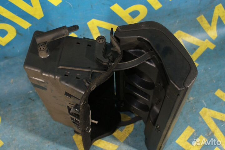 Бардачок Mercedes-Benz W210