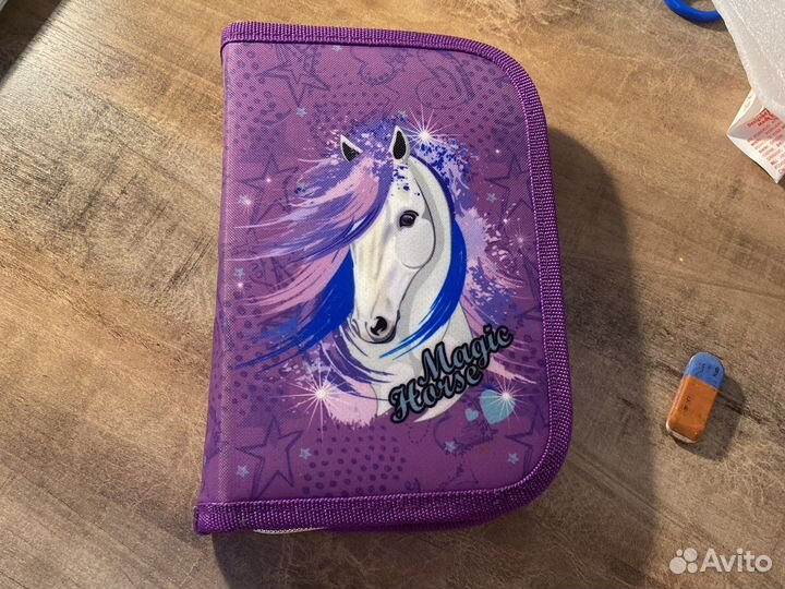 Пенал школьный