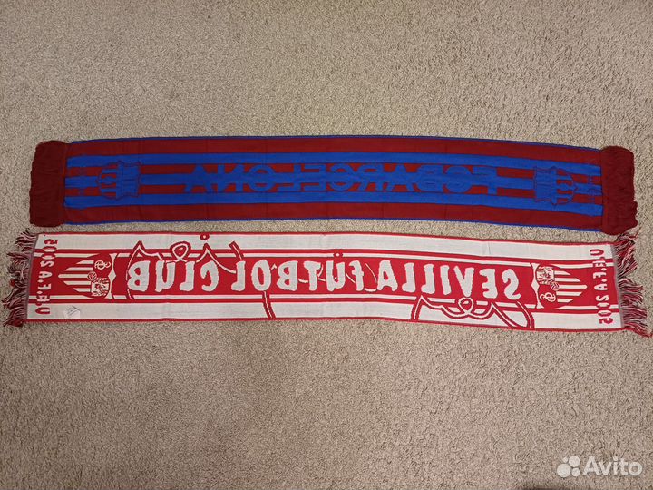 Футбольные шарфы Barcelona, Sevilla