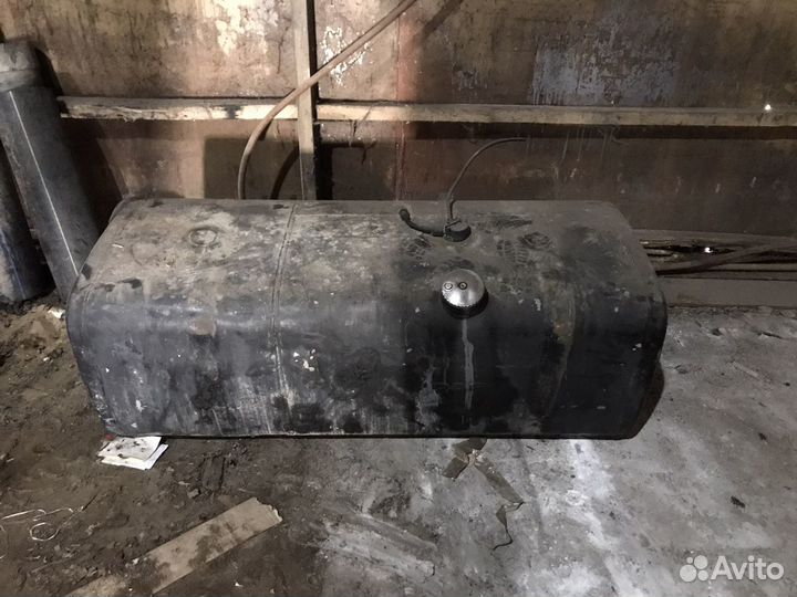 Топливный бак на ман