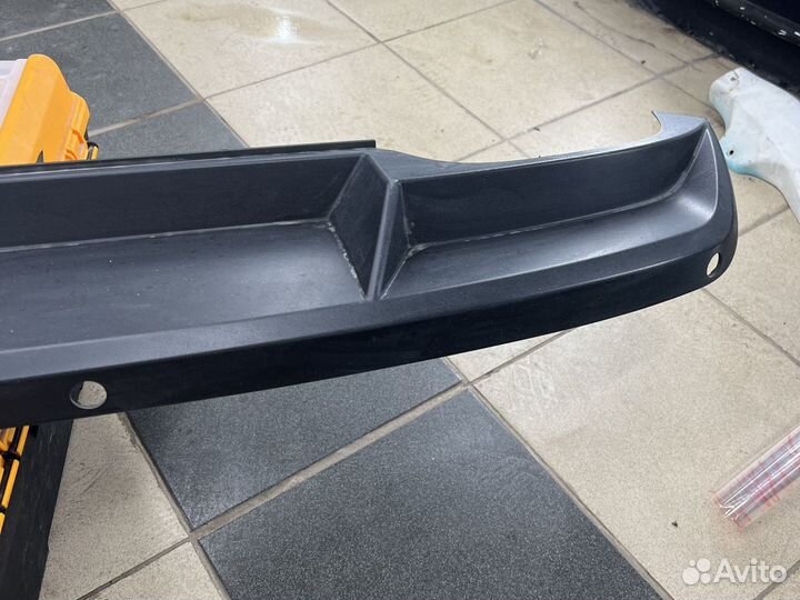 Диффузор на задний бампер Skoda Octavia A7