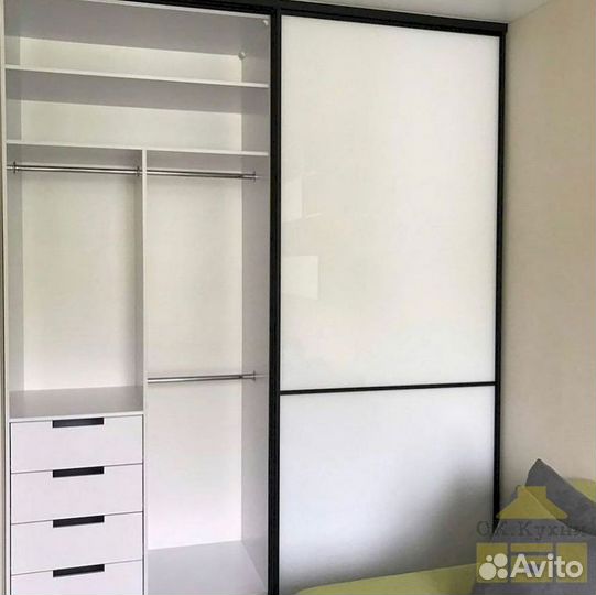 Шкаф распашной