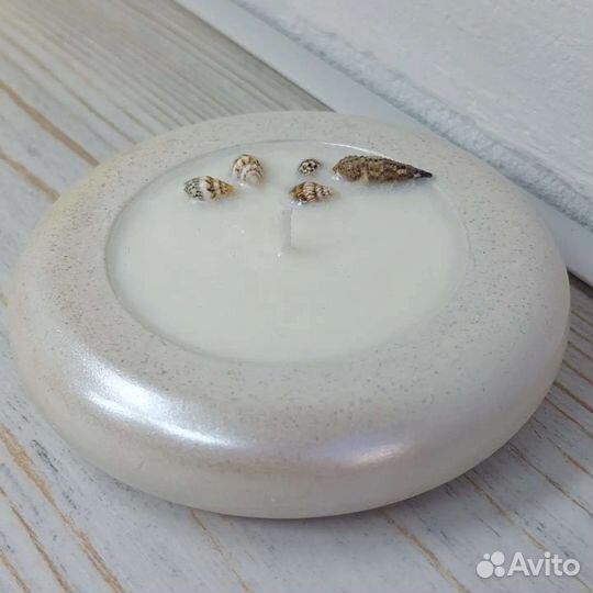 Свечи и подсвечники