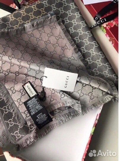Шаль платок Gucci серый с люрексом