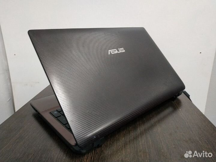 Ноутбук Asus Intel Core i3 2.20 GHz