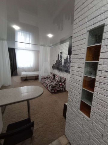 Комната 35 м² в 1-к., 1/3 эт.