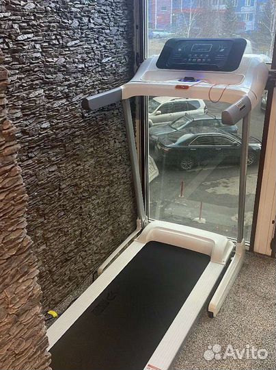 Беговая дорожка, белая, 120кг
