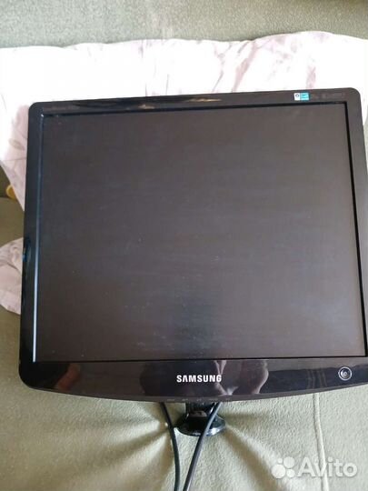 Монитор Samsung syncmaster 932BF
