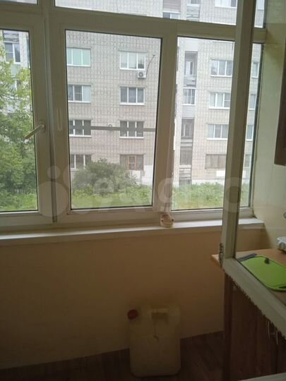 Комната 13 м² в 5-к., 2/2 эт.