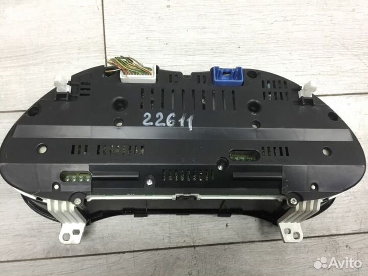 Щиток приборов Toyota Avensis седан 1ZZ-FE 2006