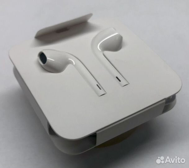 Проводная гарнитура Apple EarPods Lighting