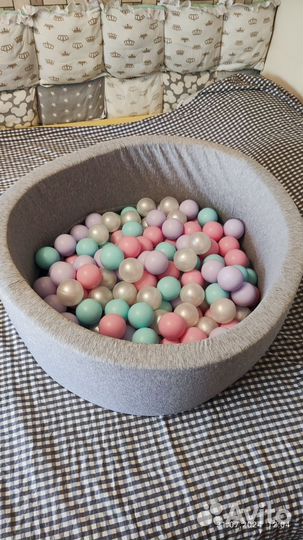 Сухой бассейн с шариками