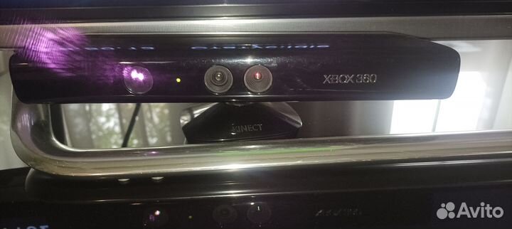 Xbox360 Slim Freeboot + датчик движений Kinect