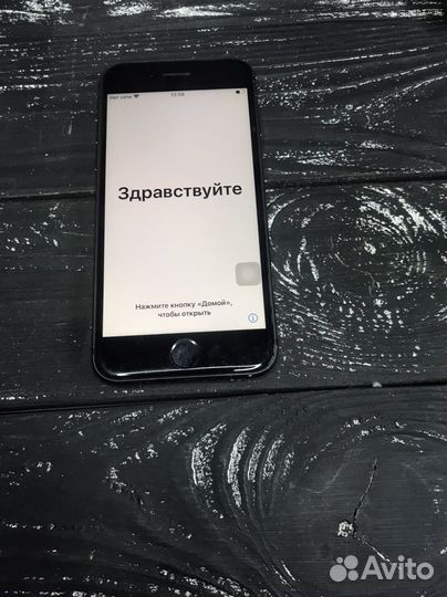 iPhone 8, 64 ГБ