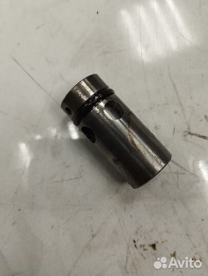 Клапан масляный Honda VF750 Magna V45 RC07E