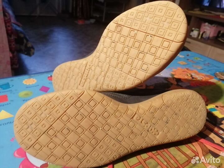 Футзалки, гольфы