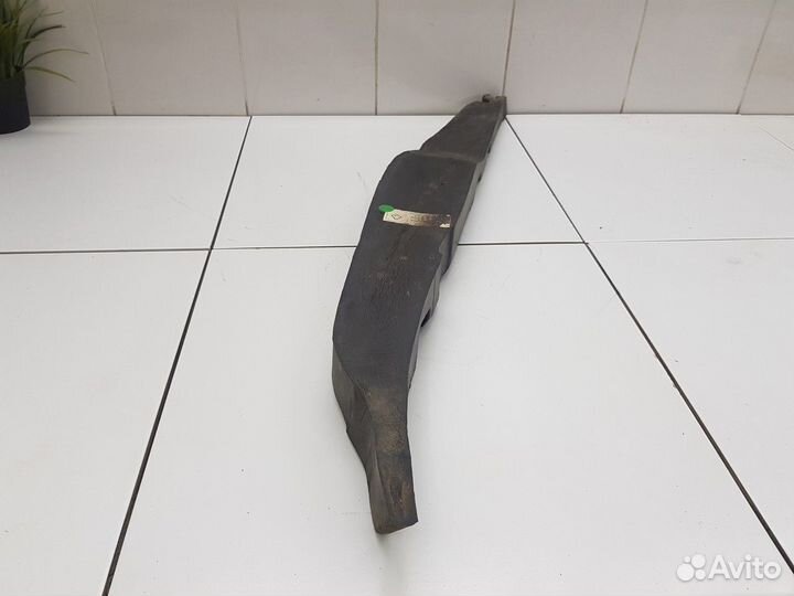 Уплотнитель крыла переднего левого