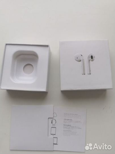 Коробки от наушников Huawei FreeBuds