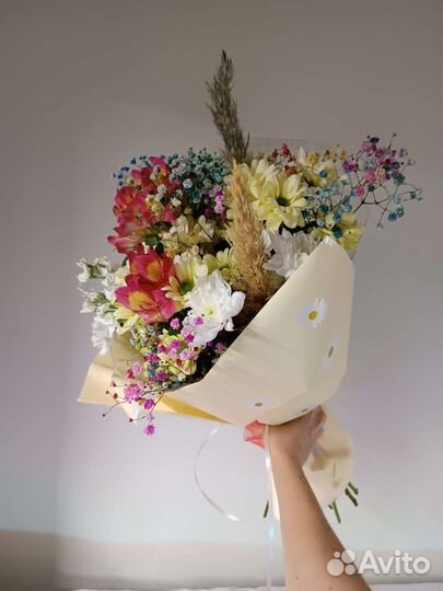 Букет с Ромашками и Гипсофилой