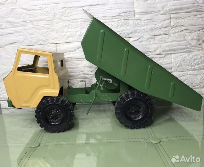 Советская игрушка самосвал виз